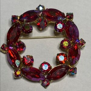 Vintage Colorful Juliana D&E Red Crystal Halo Wreath Brooch